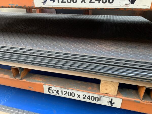 Floor Plate/ Checker Plate - Steel, Size 1.2X2.4 - Thickness 6mm